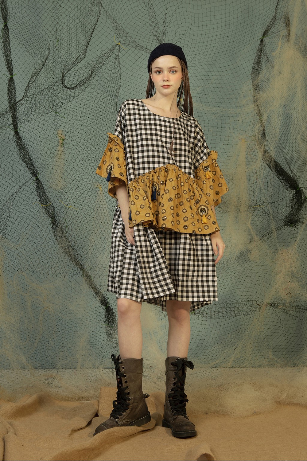 INDI DRESS BLACK CHECKS